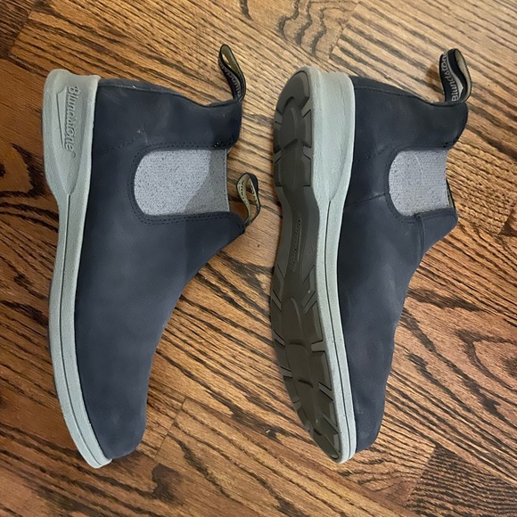 Navy Blundstone Chelsea boots - Picture 2 of 5
